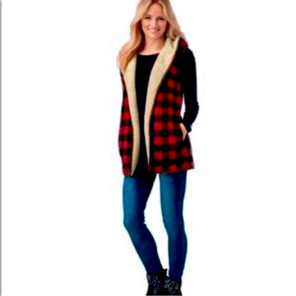 LEGENDARY WHITETAILS Kettle Hills Buffalo Plaid Sherpa Red/Black Vest Size XL